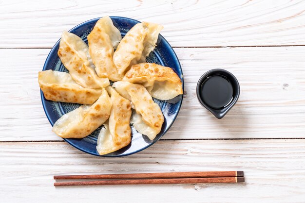 Gyoza giapponese o spuntino di gnocchi