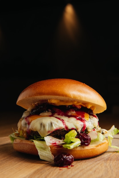 Hamburger con marmellata di ciliegie