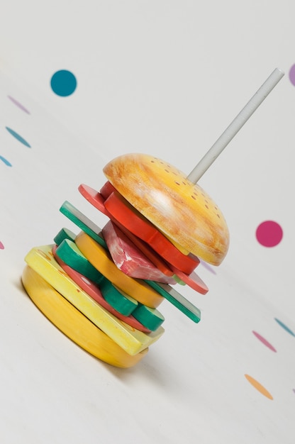 Hamburger di designer di puzzle a piramide giocattolo per bambini