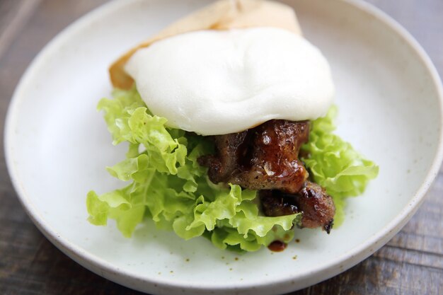 Hamburger teriyaki di pollo bianco