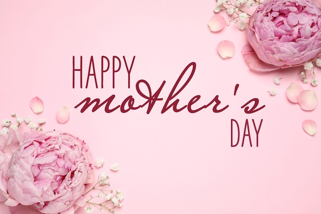Happy Mother39s Day Happy Mother39s Day Bellissimi fiori di peonia su sfondo rosa piatto
