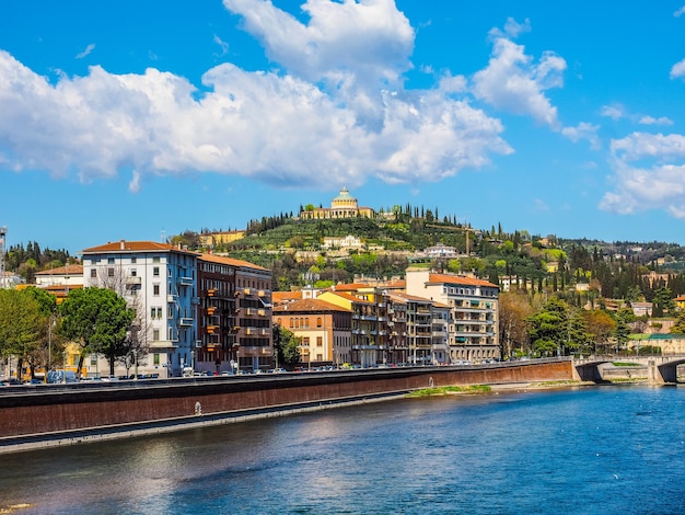 HDR Fiume Adige a Verona