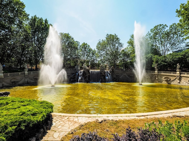 HDR Fontana dei mesi a Torino