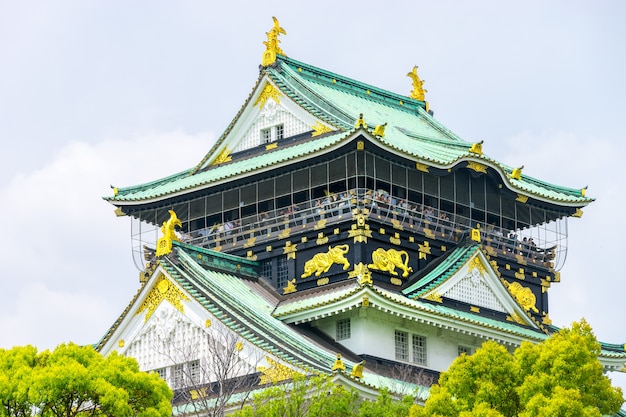 Himeji noto come il castello di Osaka contro il cielo