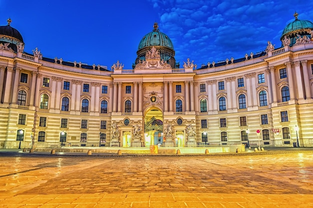 Hofburg a Vienna bellissimo palazzo reale vista dal Michael