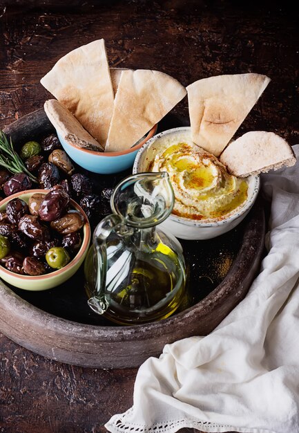 Hummus alle olive