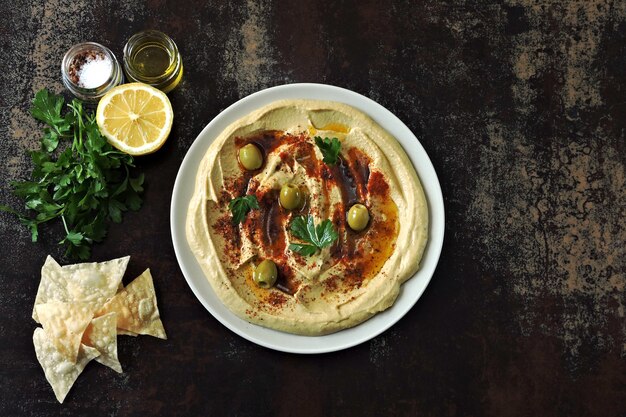 Hummus fresco Cucina mediorientale. Snack salutare.