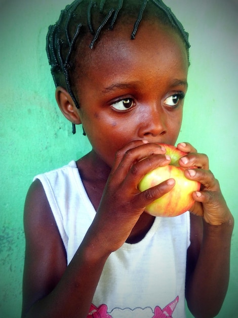 I bambini adorano le mele