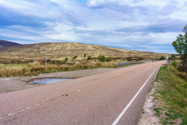 I classici viaggi nelle Highlands sulla strada principale della Scozia vanno da Glasgow passando per Glen Coe