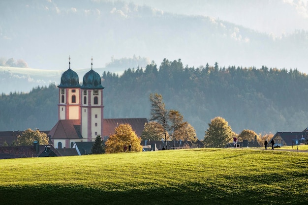 I doppi campanili della chiesa del monastero di St.Märgen nella Foresta Nera