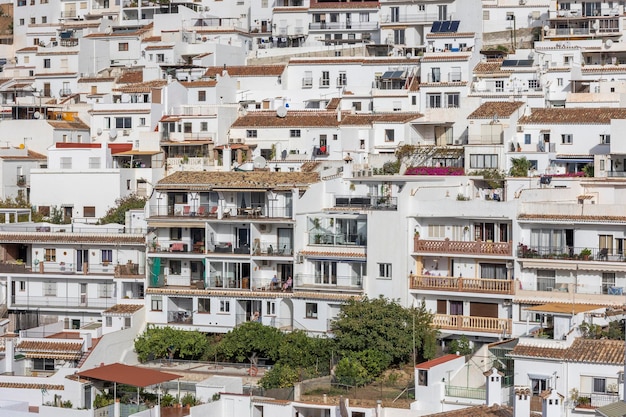 Il bellissimo e affascinante villaggio bianco di Mijas