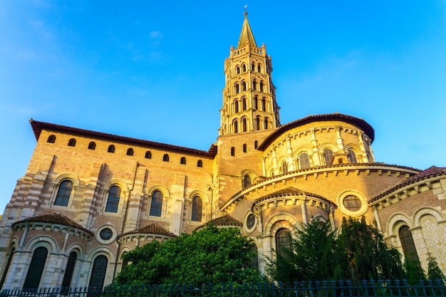 Il campanile della Basilica di San Sernin, Tolosa, Francia