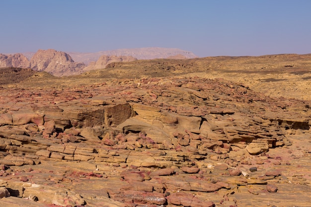 Il Canyon colorato è una formazione rocciosa sulle rocce del deserto della penisola del Sinai meridionale egiziano