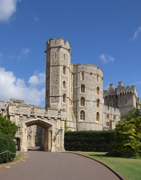 Il Castello di Windsor è una residenza reale a Windsor nella contea inglese del Berkshire