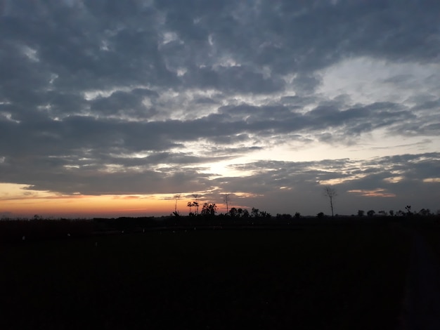 il cielo al mattino