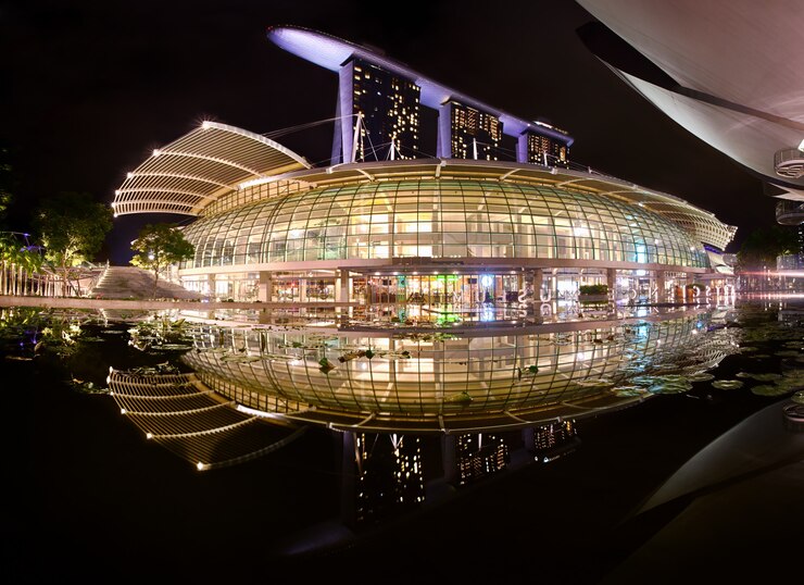 Il complesso Marina Bay Sands con riflessione, Singapore