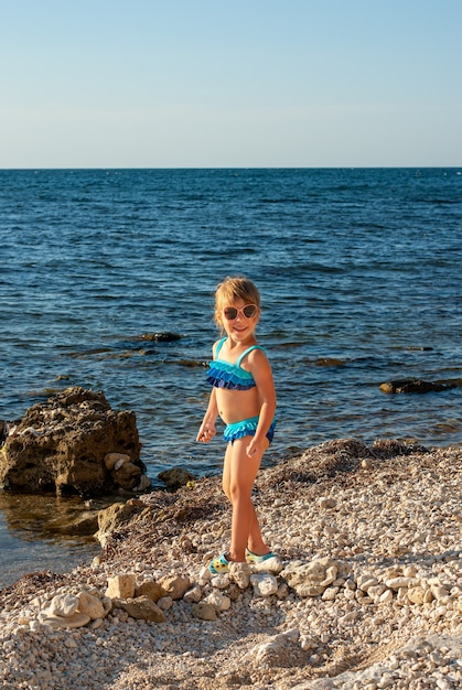 Il concetto di ricreazione per bambini in mare