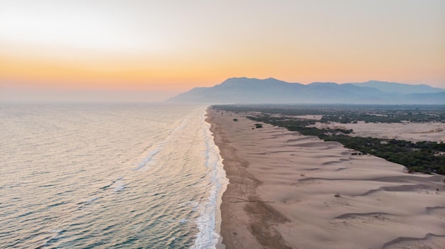 Il deserto di Patara e la spiaggia della Turchia