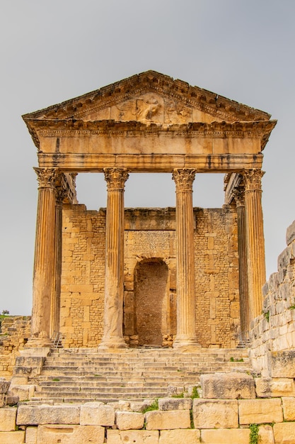 Il famoso sito archeologico di Dougga in Tunisia Africa