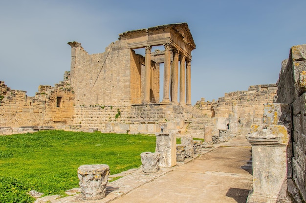 Il famoso sito archeologico di Dougga in Tunisia Africa