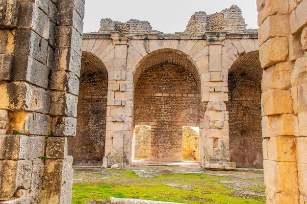 Il famoso sito archeologico di Dougga in Tunisia Africa