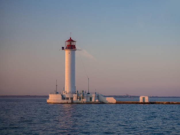 Il faro di Vorontsov nel porto di Odessa nel Mar Nero