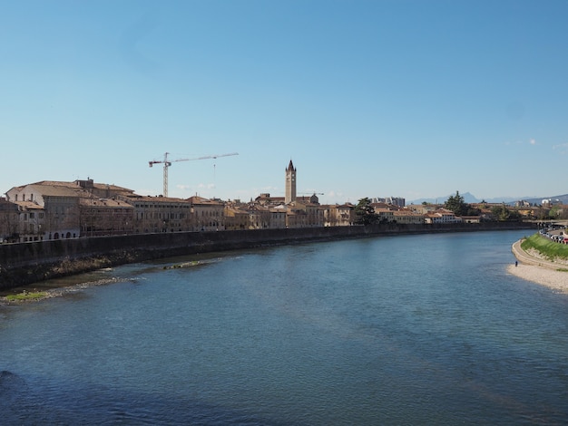 Il fiume Adige a Verona