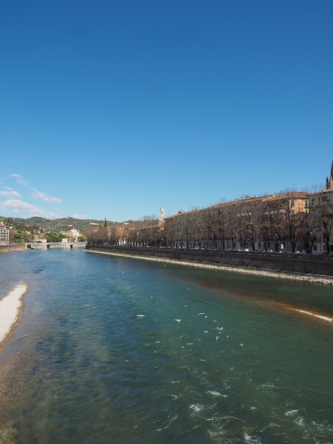 Il fiume Adige a Verona