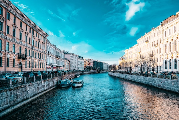 Il fiume Moika's Embankment a San Pietroburgo Russia