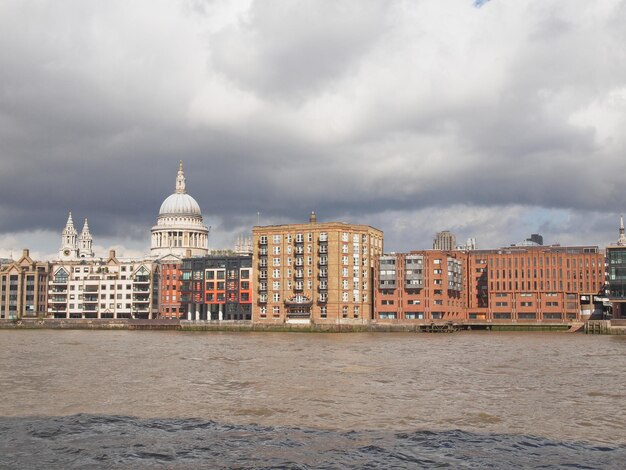 Il fiume Tamigi a Londra