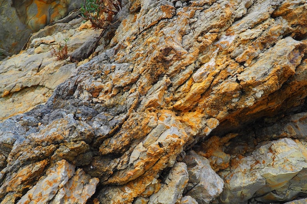 Il flysch è una serie di rocce sedimentarie marine di origine prevalentemente clastica e caratterizzate dall'alternanza di più strati litologici Balcani Montenegro Herceg Novi Meljine