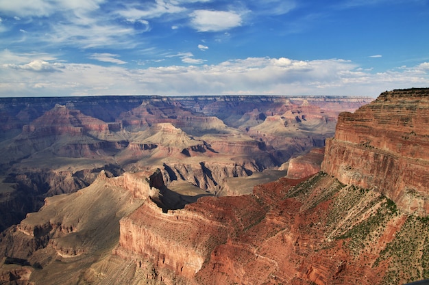 Il Grand Canyon in Arizona, unisce gli Stati