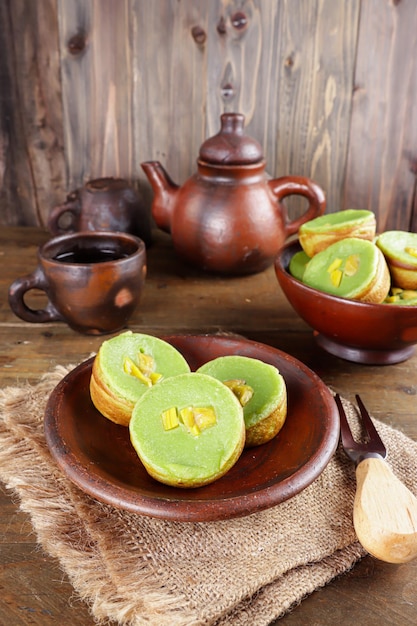 Il kue lumpur pandan è un pancake tradizionale indonesiano