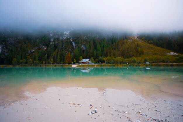 Il Lago di Landro è un lago