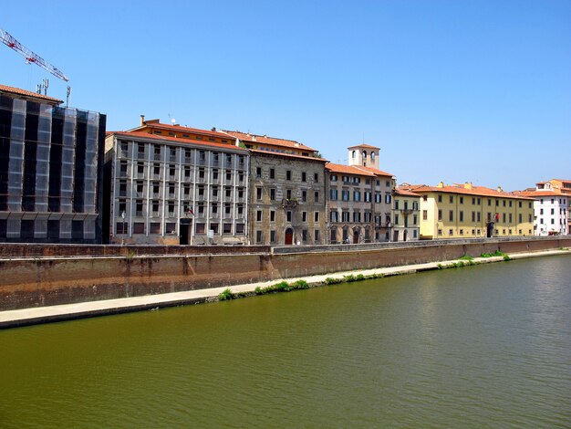 Il lungomare di Pisa, Italia