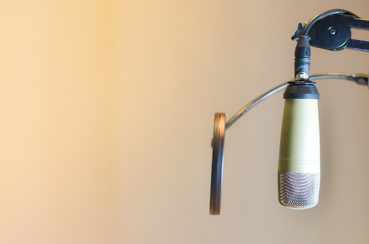 Foto il microfono nella stanza della musica del suono