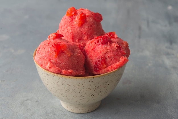 IL MIGLIOR GELATO ALLA FRAGOLA