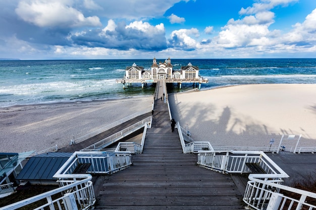 Il molo di Sellin, l'isola di Ruegen in Germania