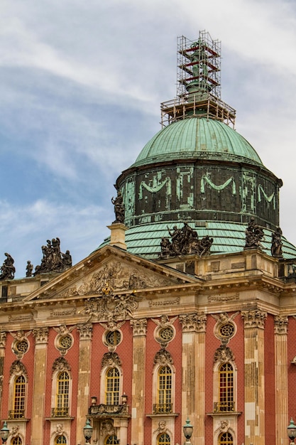 Il nuovo palazzo del parco reale di Sanssouci a Potsdam in Germania