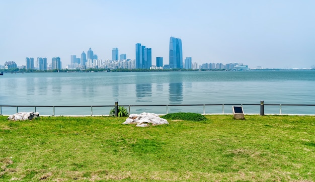 Il paesaggio architettonico del lago Jinji a Suzhou, in Cina