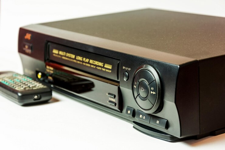 Foto il pannello frontale è un videoregistratore domestico per la riproduzione di filmati domestici e videocassette da controllare a distanza