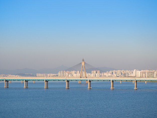 Il ponte olimpico è un ponte sul fiume Han a Seul, in Corea del Sud.