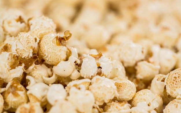 Il primo piano del popcorn ha sparato il fuoco selettivo