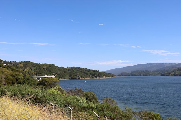 Il sentiero di Crystal Springs a San Mateo, in California.