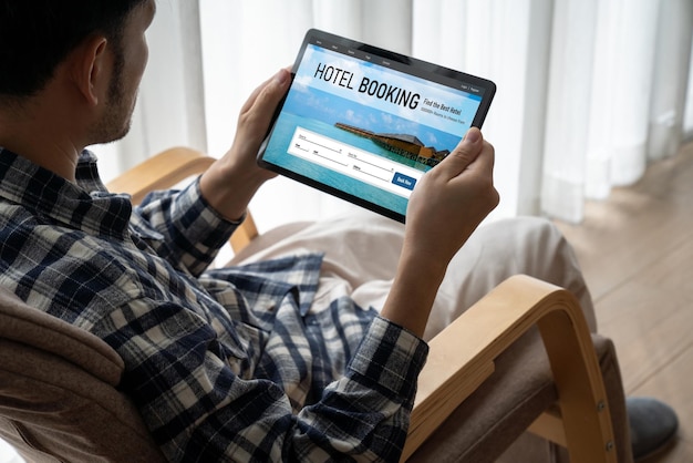 Il sito Web di prenotazione di alloggi in hotel online fornisce un sistema di prenotazione alla moda