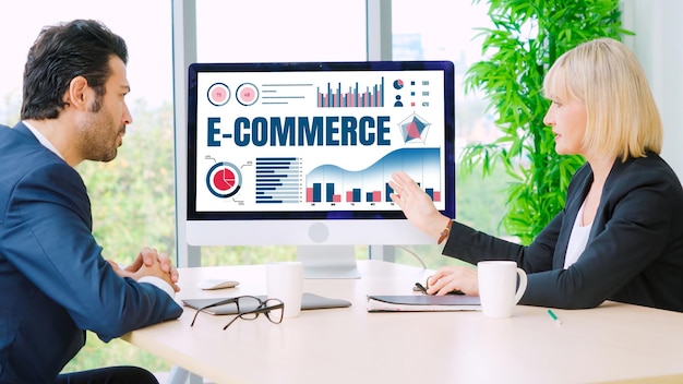 Il software di dati di e-commerce fornisce dashboard alla moda per l'analisi delle vendite al commercio al dettaglio online