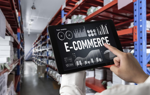 Il software di dati di e-commerce fornisce un dashboard alla moda per l'analisi delle vendite