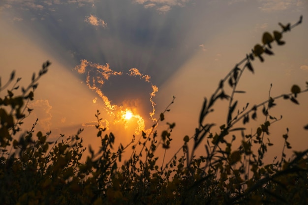 Il tavolo del cielo al tramonto