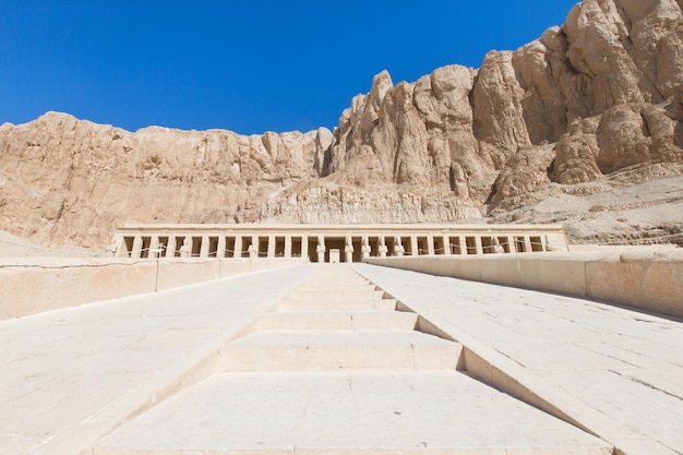 Il tempio di Hatshepsut vicino a Luxor in Egitto