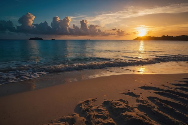 Il tramonto del paradiso tropicale della spiaggia